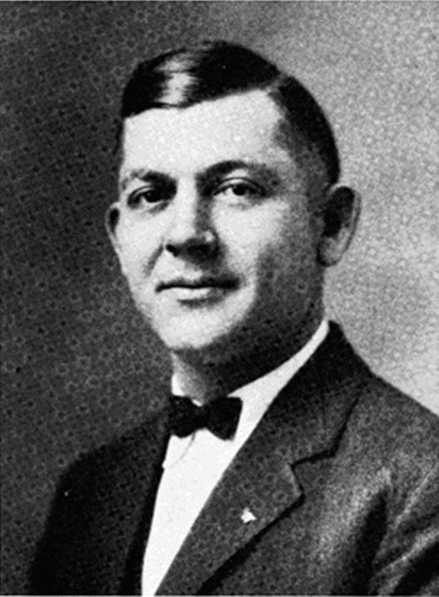 Boozer Pitts, head coach at Auburn