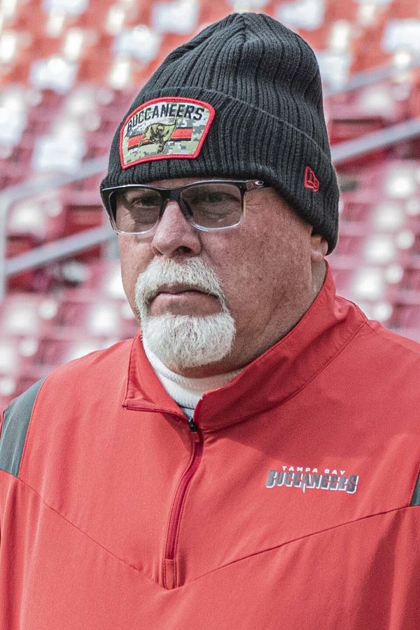 Bruce Arians, head coach at Temple