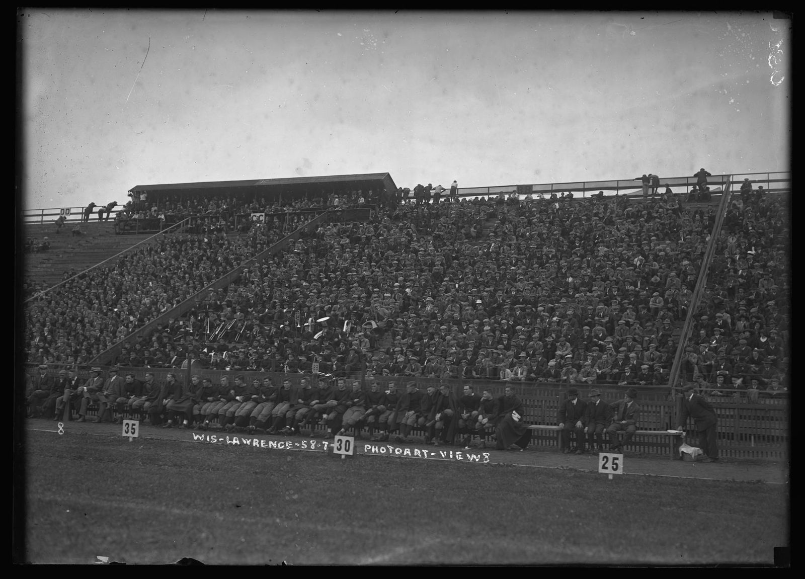 Players during the game, UW vs. Lawrence