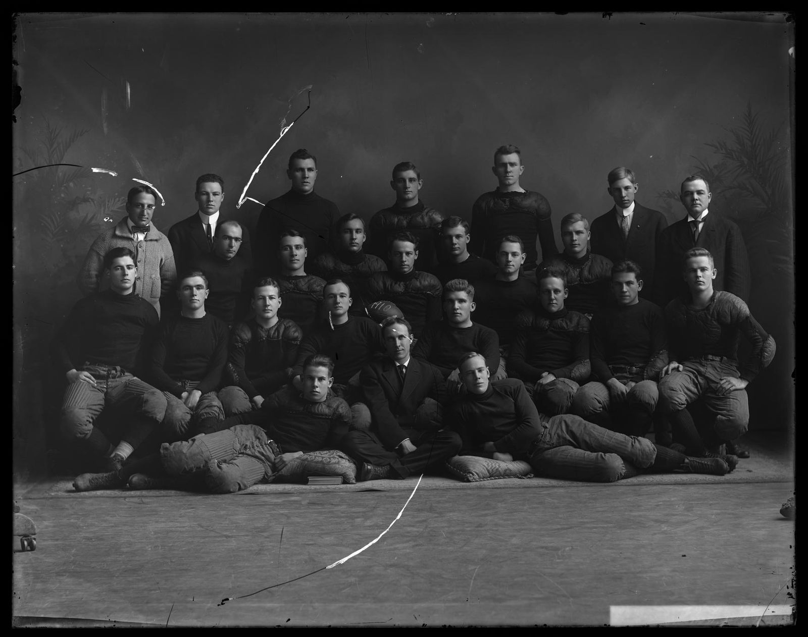 Varsity football team, 1910