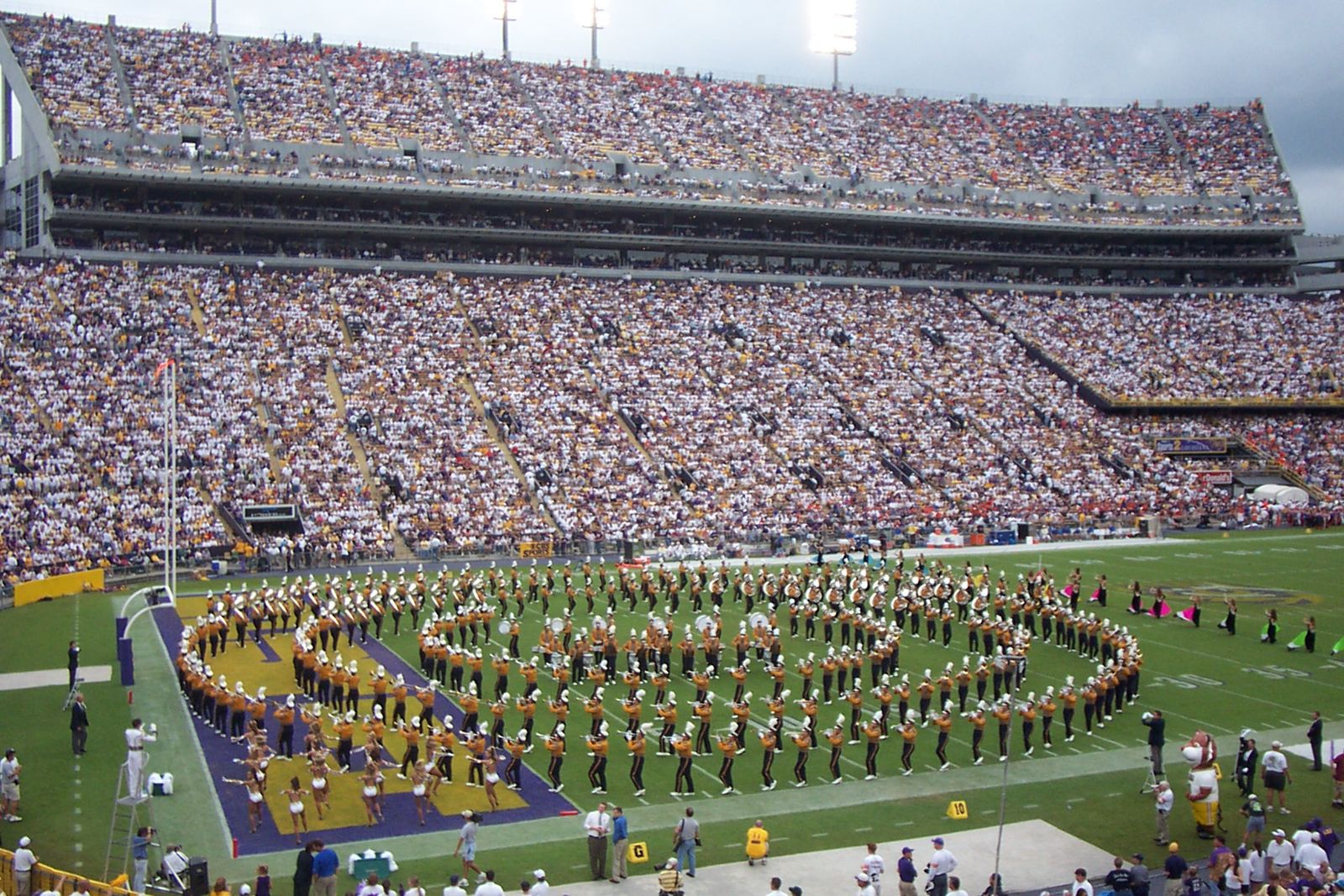 LSU band circle, Florida vs LSU, 2003