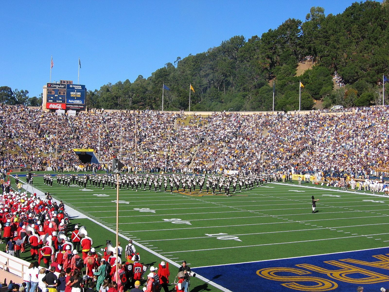 Photo taken by Poppy in November 2004. Big Game 2004 (Cal-Stanford) : Cal Band