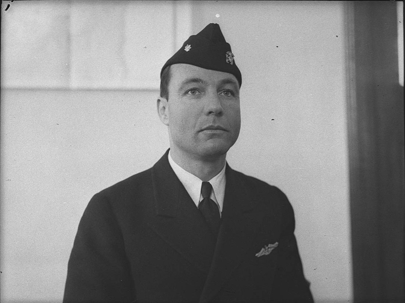 Airman (Title in Hood Register: American gridiron game at Sports Ground: Army v Navy)
