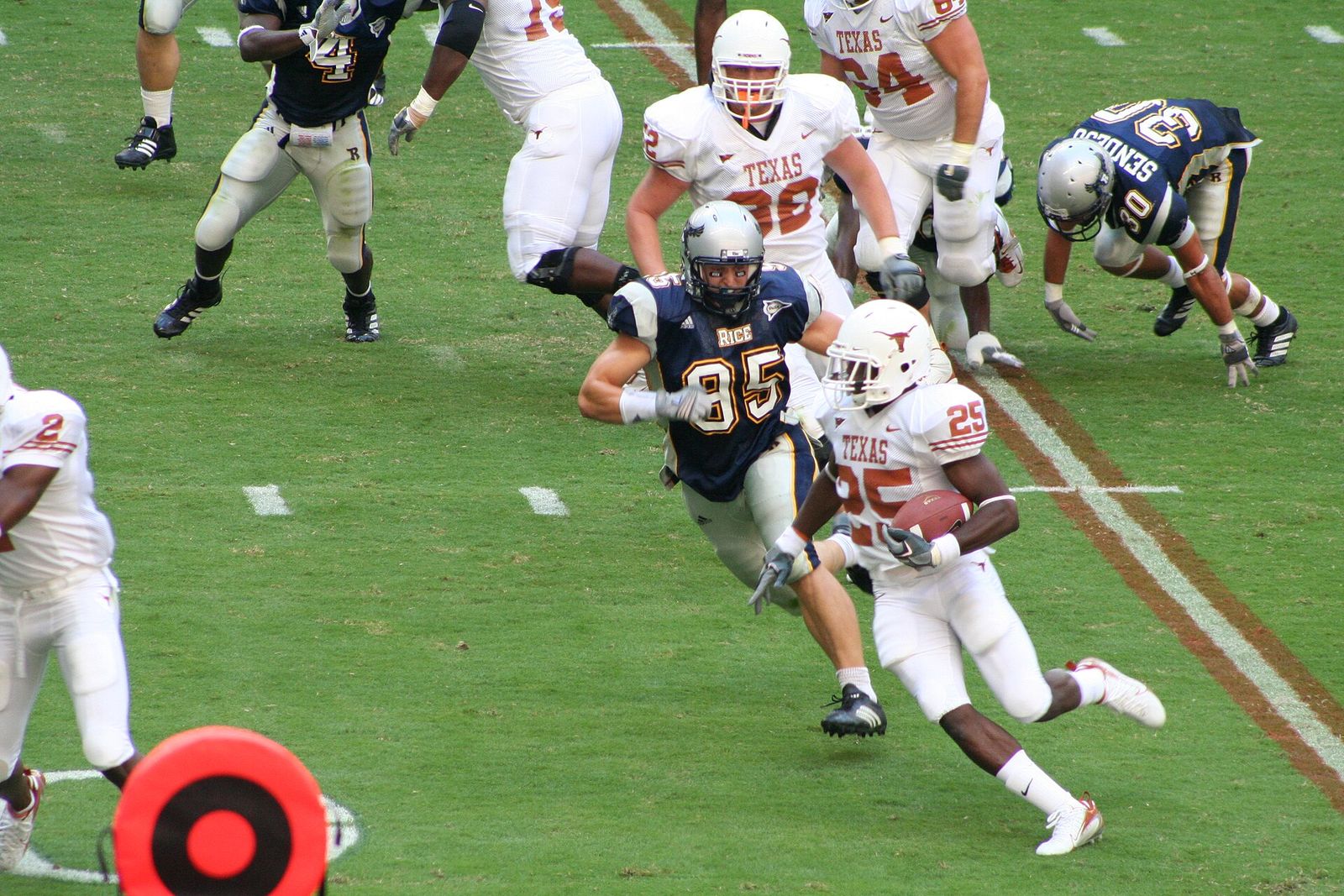 Tailback Jamaal Charles carries the ball in a College football game - The University of Texas Longhorns vs the Rice University Owls, 16 September 2006.