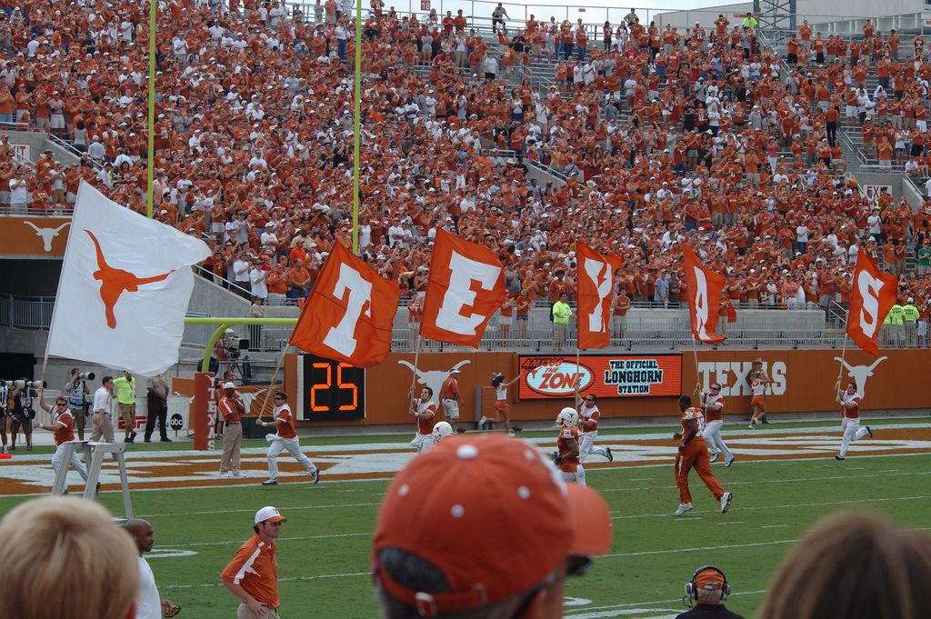KSU vs UT 2007 - TEXAS flags