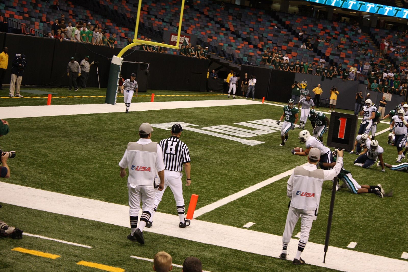<a href="http://scores.espn.go.com/ncf/recap?gameId=292552655" rel="nofollow">BYU Cougars 54, Tulane Greenwave 3</a>
