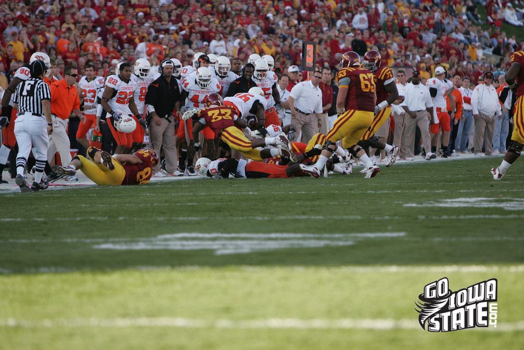 ARob make the tackle after an interception