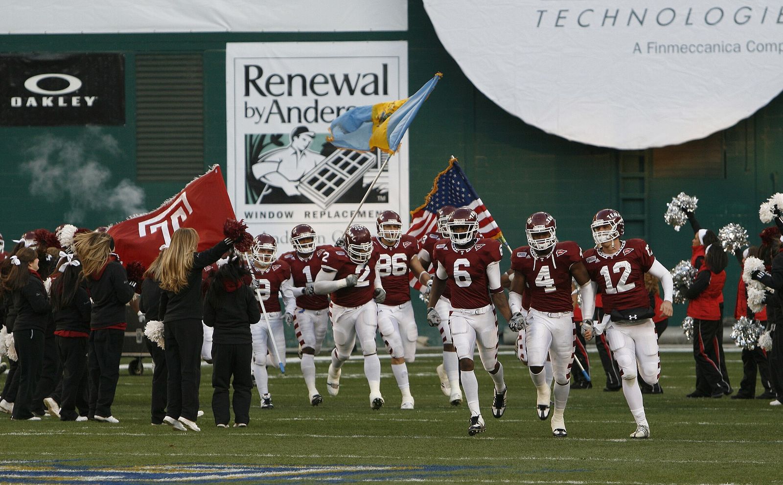 Temple vs. UCLA, 2009