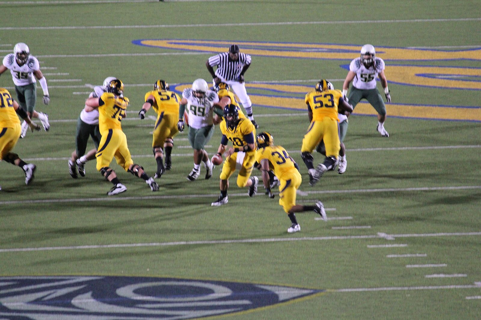 Cal on offense during a home game against the Oregon Ducks. The Ducks won 15-13.