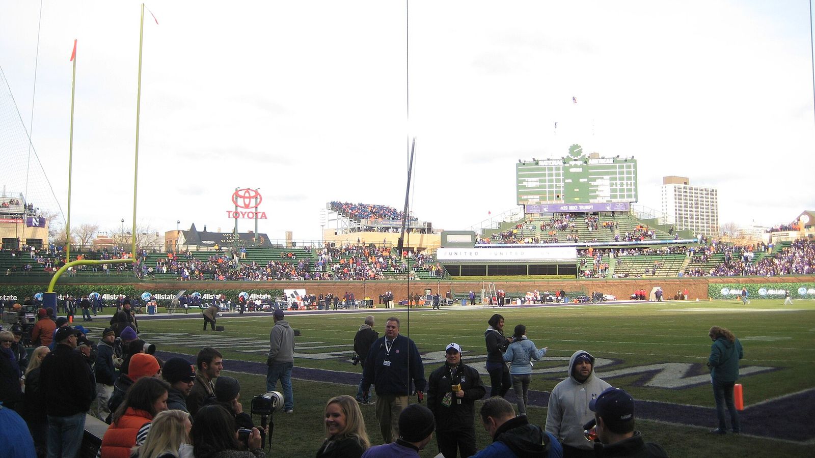 15 minutes before kickoff...