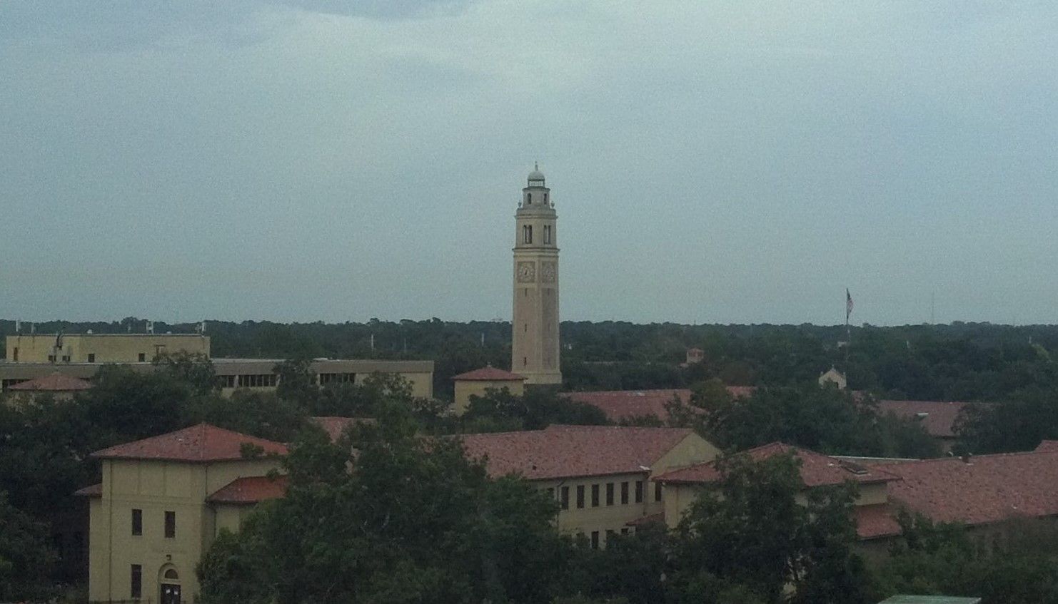 LSU Memorial Tower, LSU vs North TX - Tiger Stadium Sept 1 2012