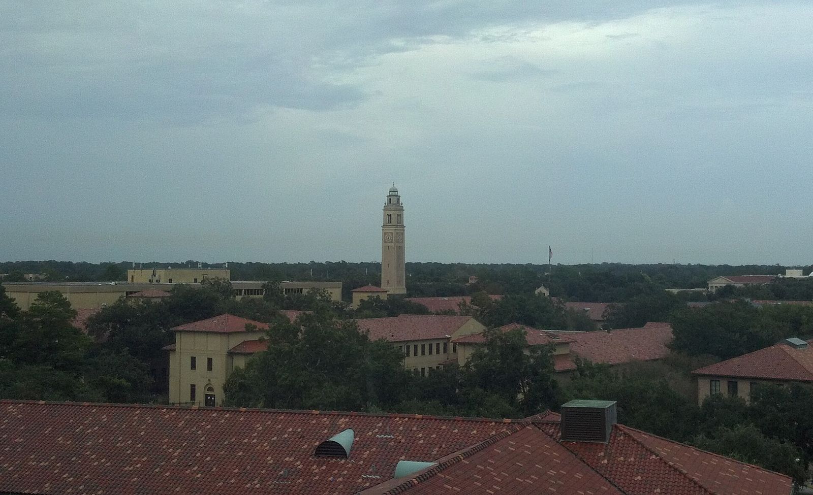 LSU Memorial Tower, LSU vs North TX - Tiger Stadium Sept 1 2012