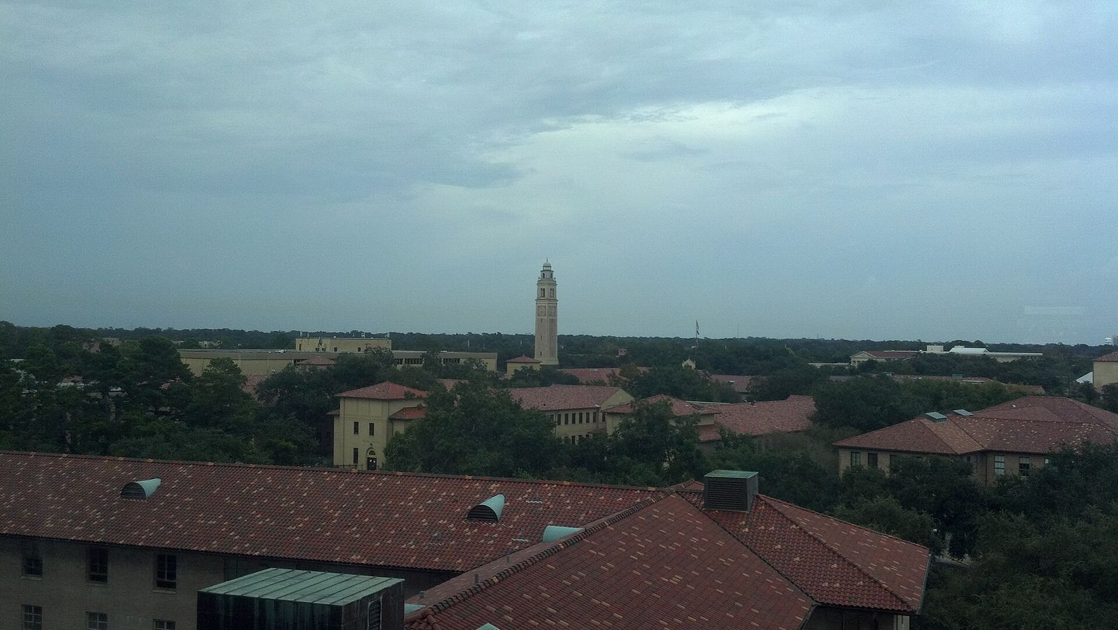 Memorial Tower, LSU vs North TX - Tiger Stadium Sept 1 2012