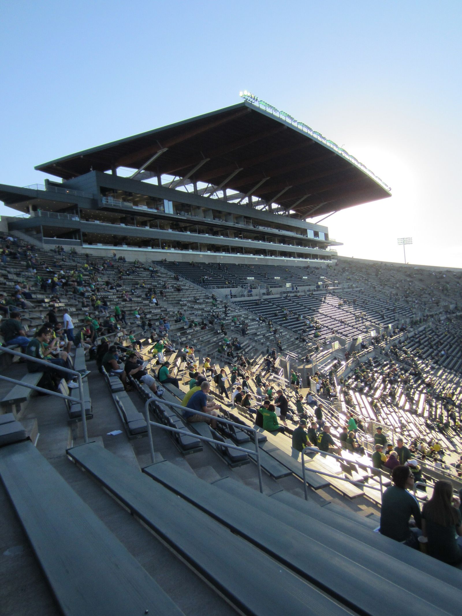 Auzten Stadium (2012)
