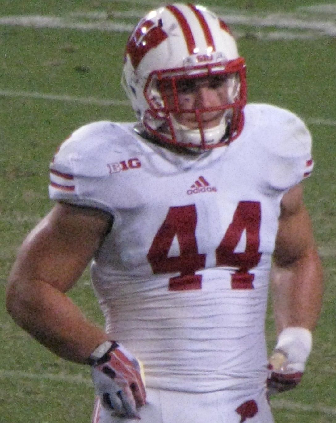 Wisconsin Badgers linebacker Chris Borland September 14, 2013 in Tempe Arizona versus Arizona State Sun Devils.