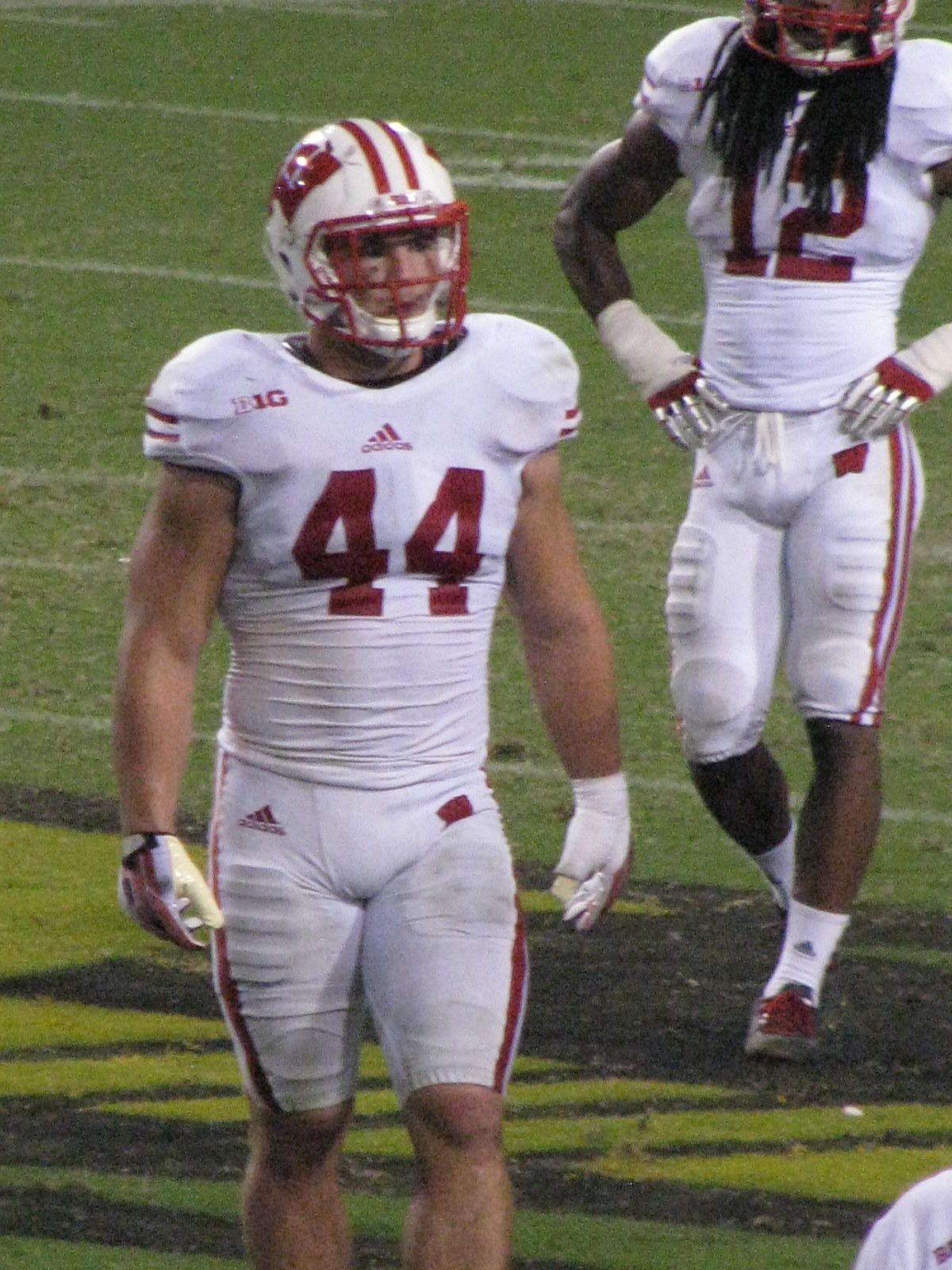 Wisconsin Badgers linebacker Chris Borland September 14, 2013 in Tempe Arizona versus Arizona State Sun Devils.
