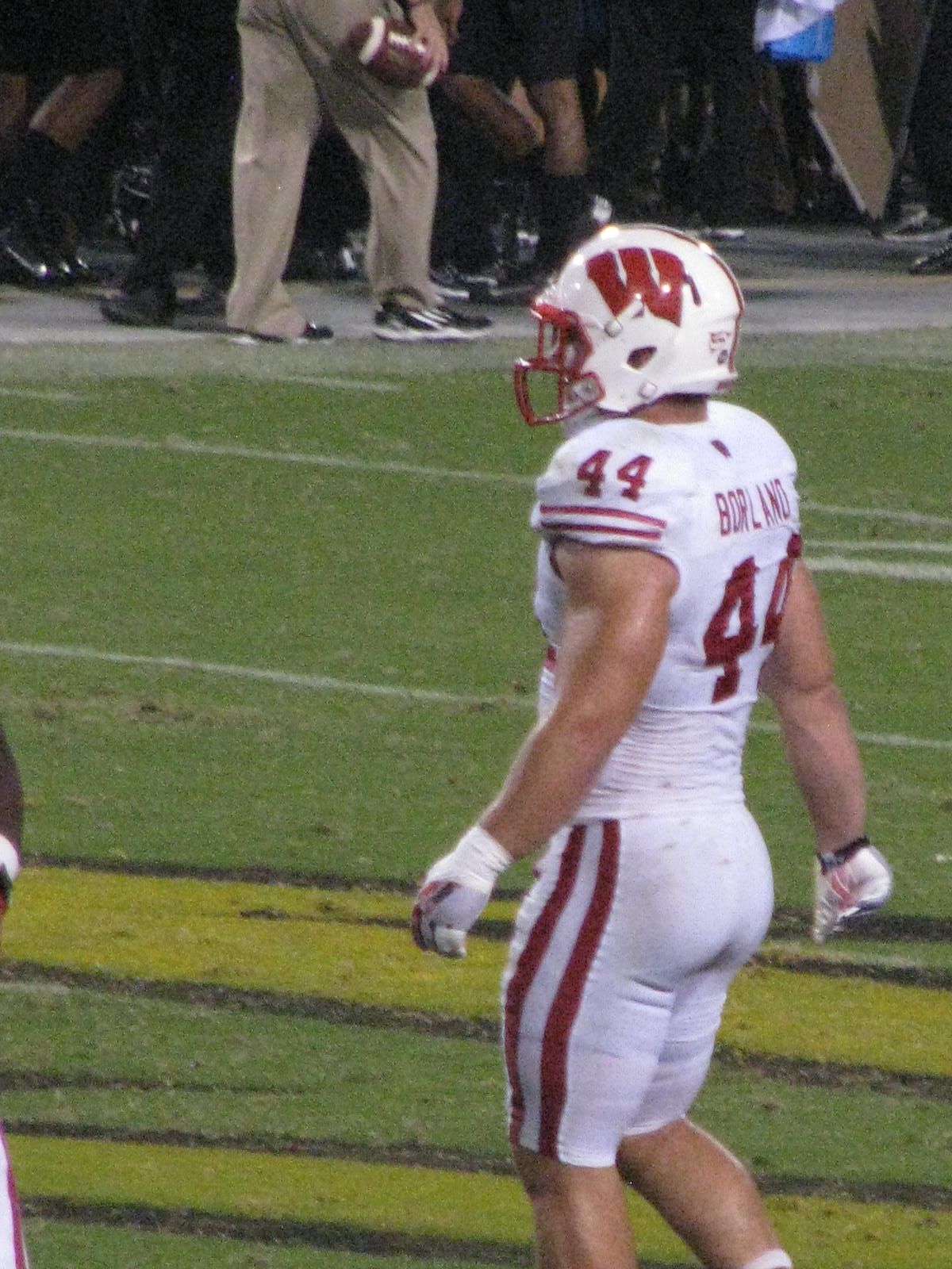 Wisconsin Badgers linebacker Chris Borland September 14, 2013 in Tempe Arizona versus Arizona State Sun Devils.