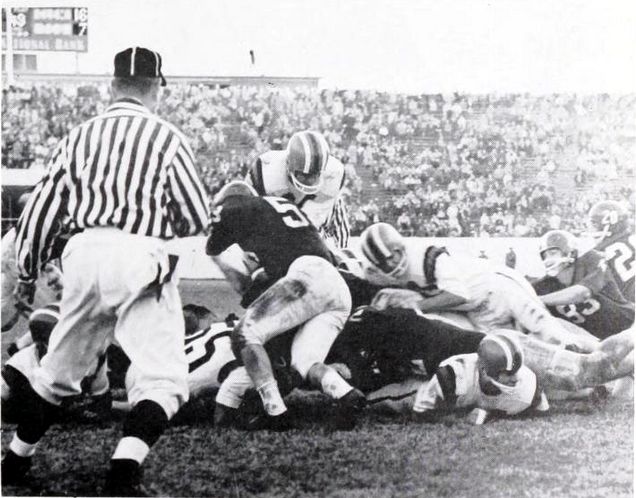 Ron Scrudato runs the ball for Clemson in the 1959 Bluebonnet Bowl.