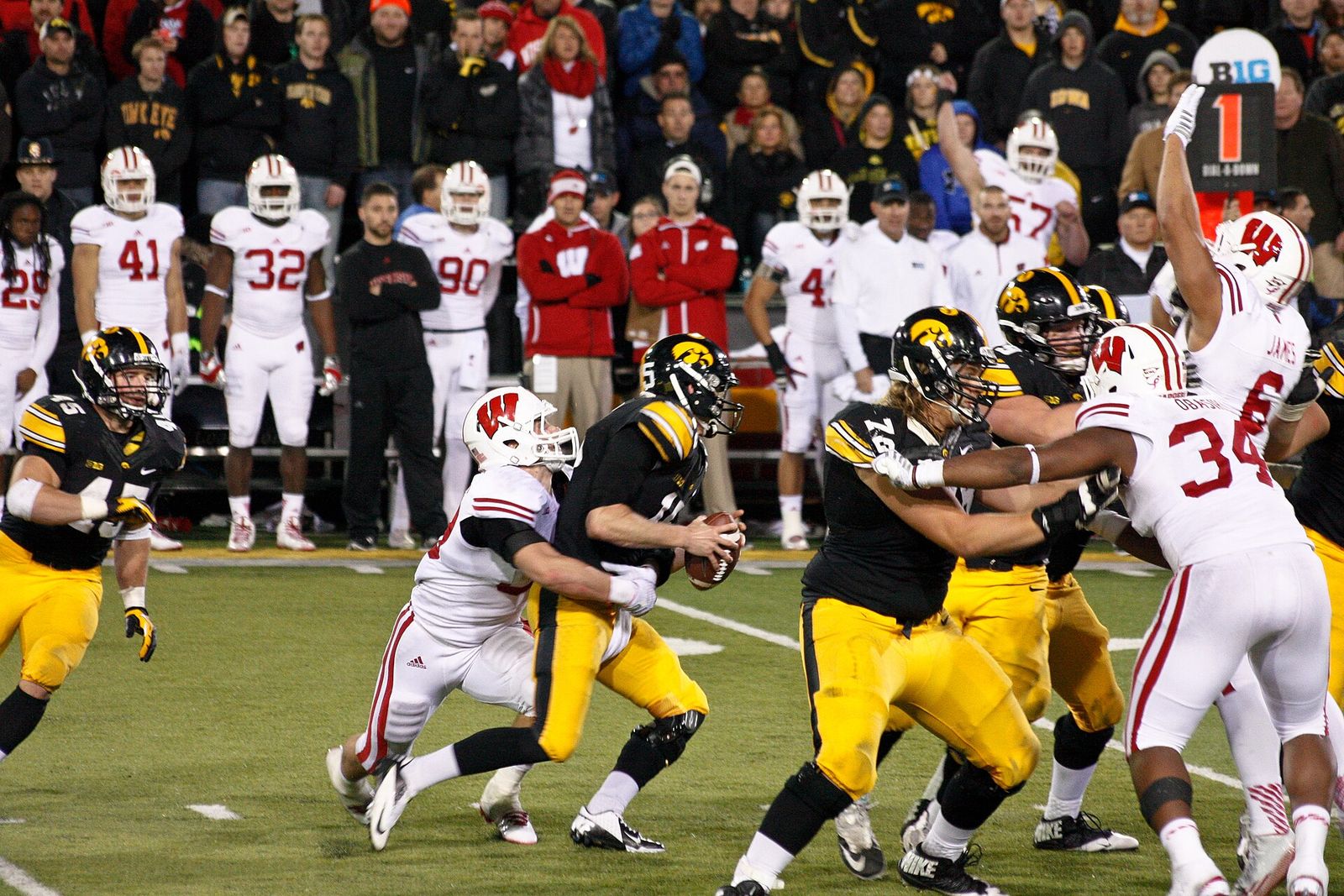 Wisconsin at Iowa, 2014