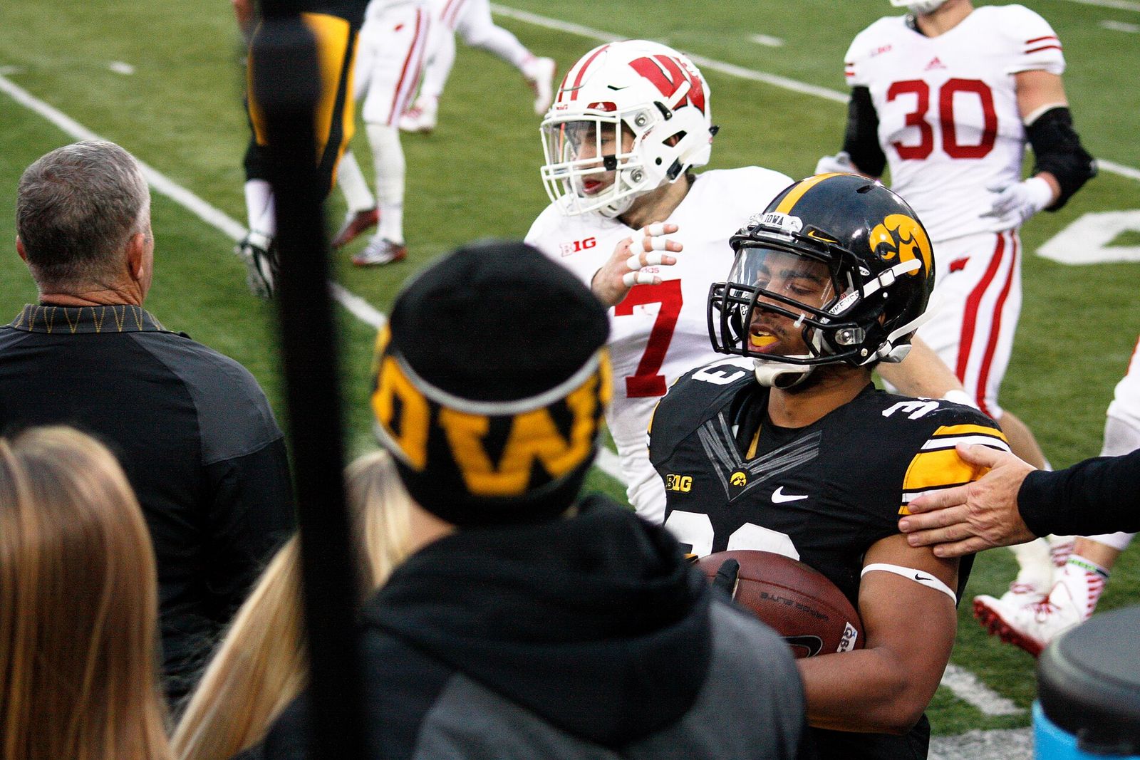 Wisconsin at Iowa, 2014