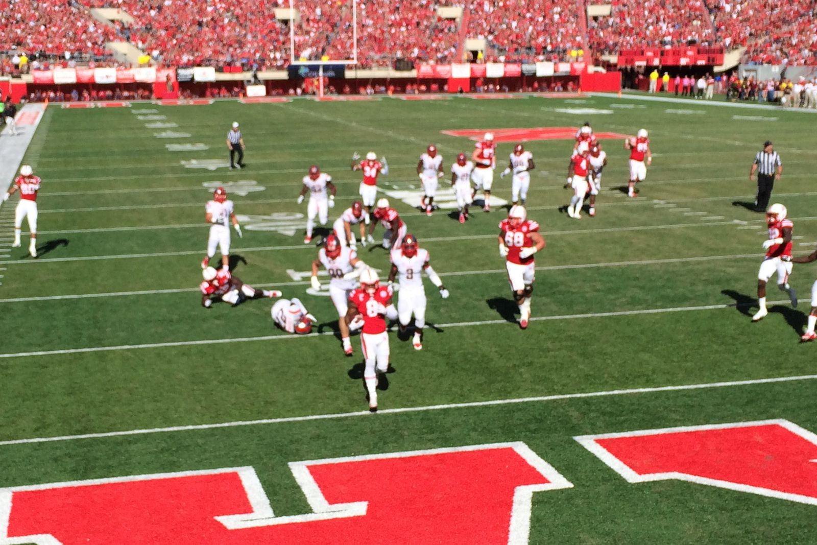 Ameer Abdullah crosses goal line (Nebraska vs. Rutgers 2014).