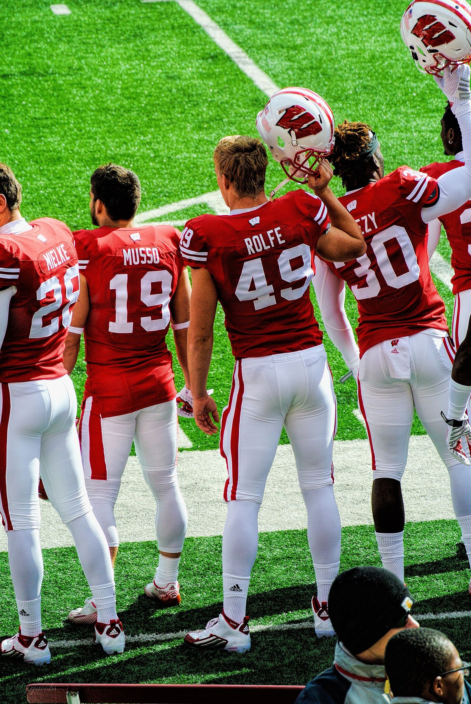 20151003-DSC_2809-J1-UW vs Iowa-.1 UW Badgers vs Iowa Hawkeyes