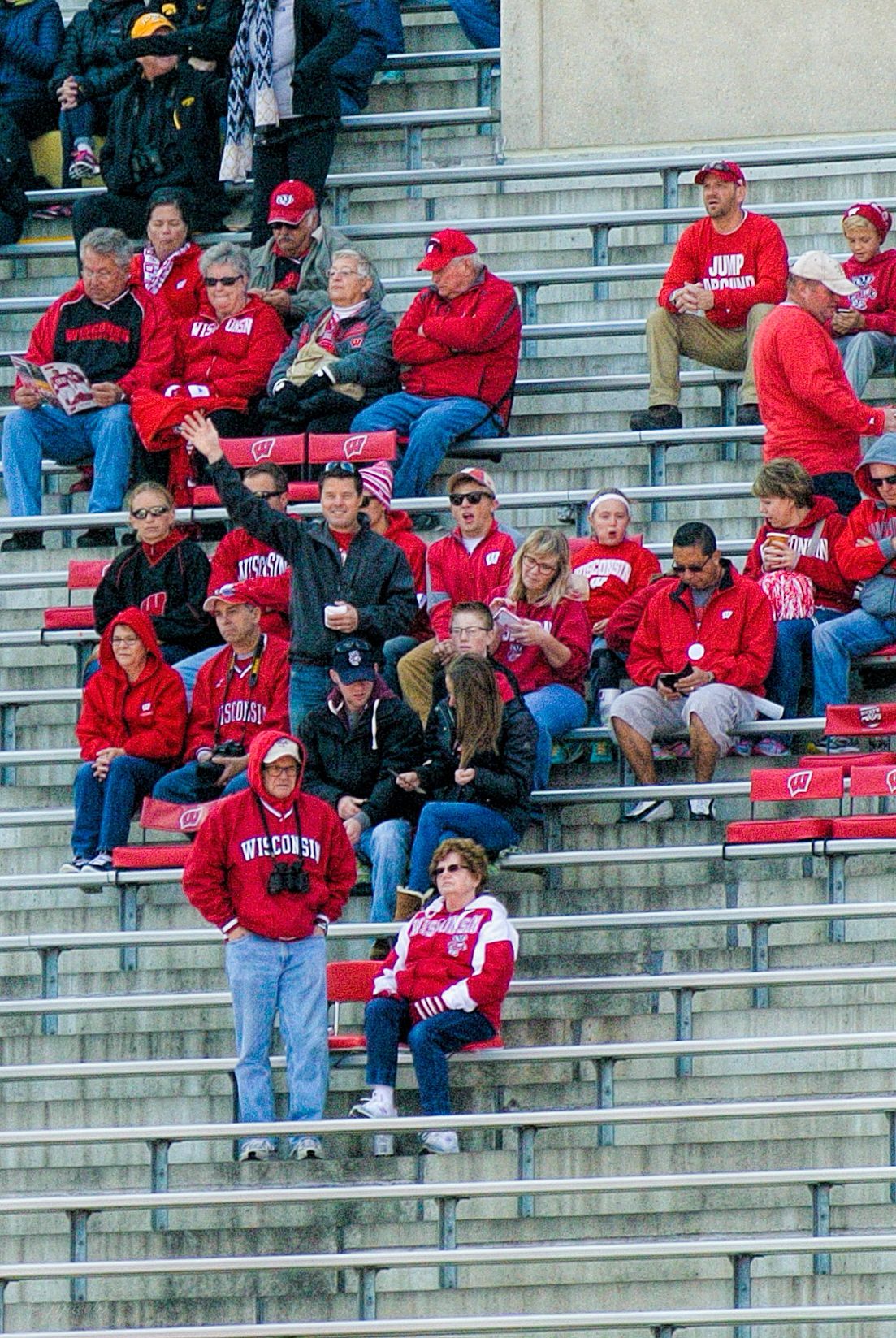 20151003-DSC_2791-J1-UW vs Iowa-.1 UW Badgers vs Iowa Hawkeyes