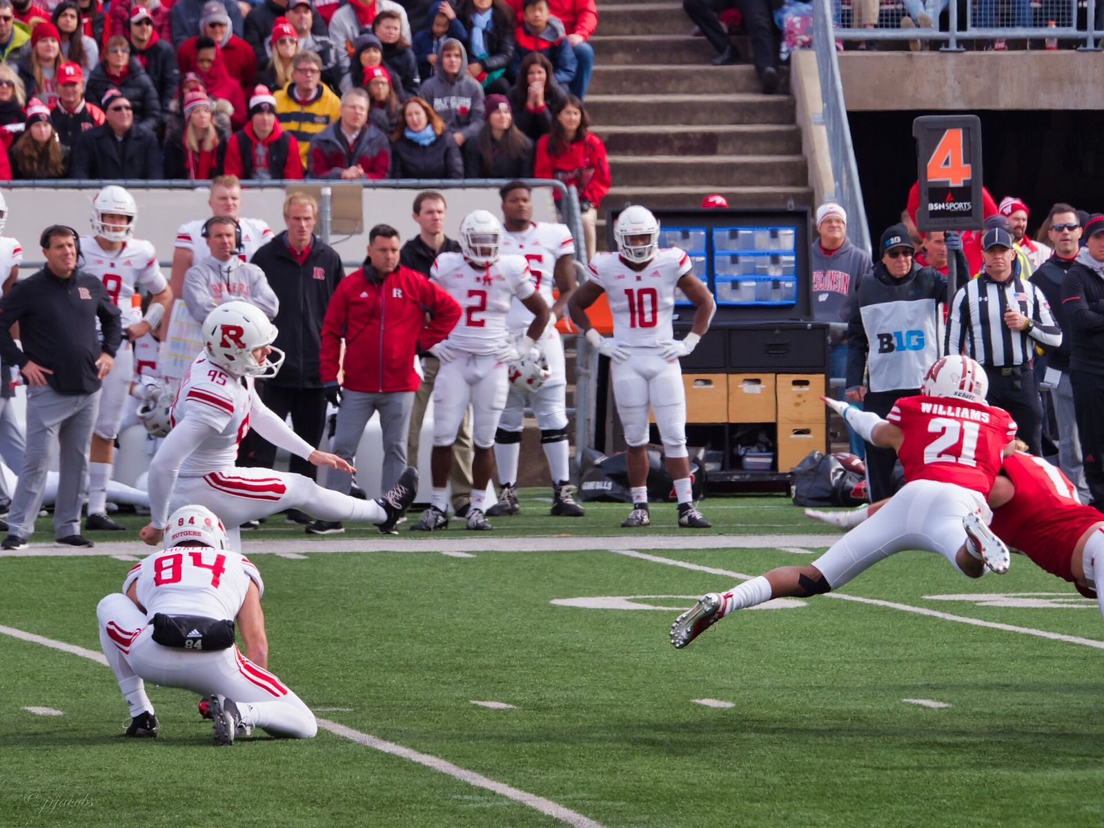 20181103-EM133108-UWvRutgers-pl