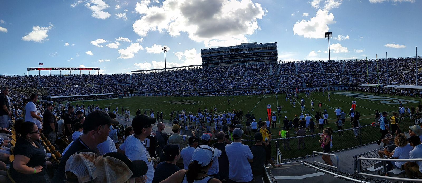 Photo Sphere of the 2nd Quarter of Pitt vs. UCF, Pitt calls a timeout when UCF has the ball at the Pitt 15, 6:37 left in the quarter