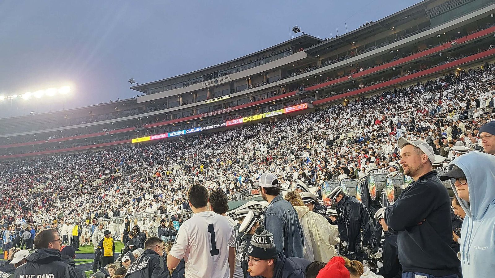 2023 Rose Bowl Penn State section