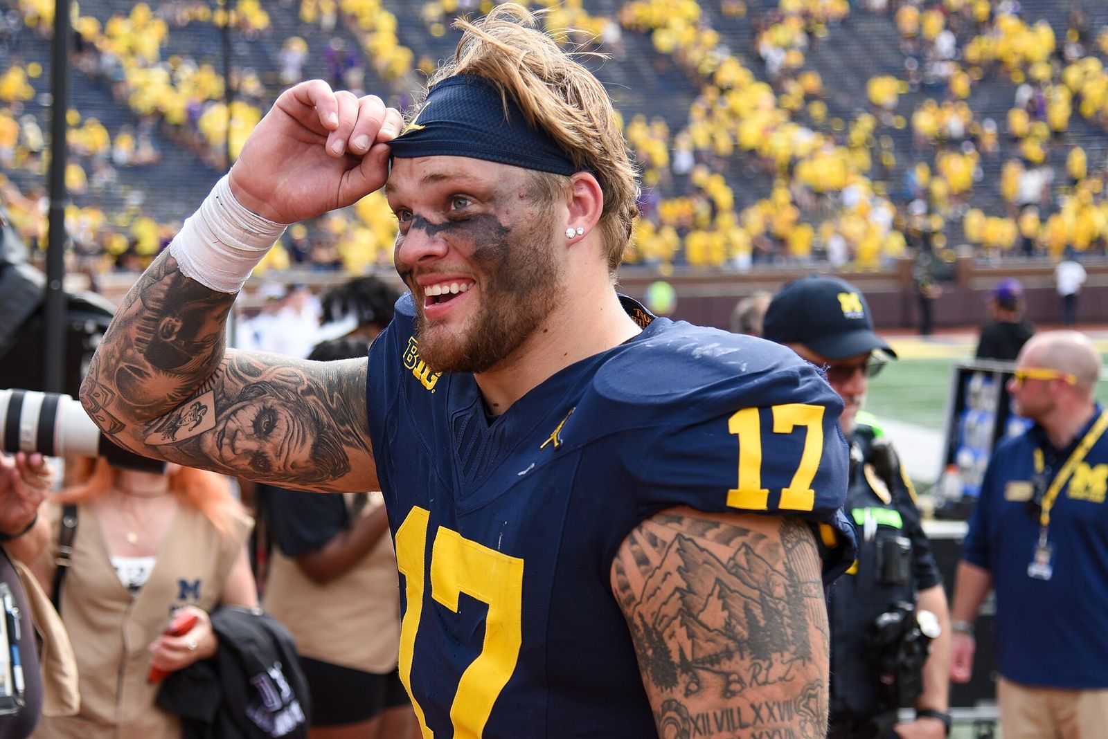 Michigan defensive end Braiden McGregor in 2023