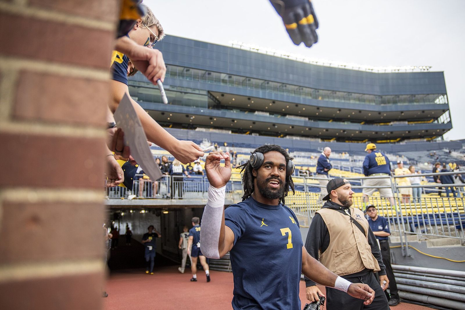 Michigan vs. Bowling Green in Ann Arbor on September 16, 2023. © Zoey Holmstrom / MBN