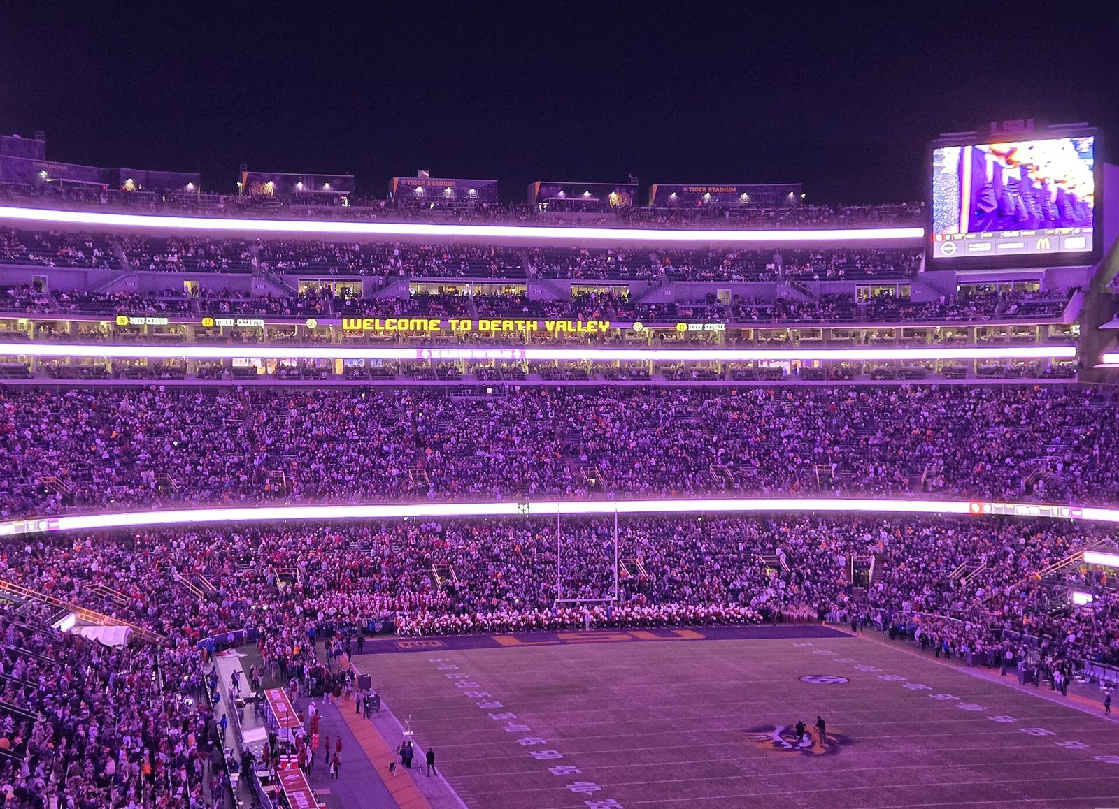 Tiger Stadium (LSU) LED light show with the Golden Band from Tigerland, Oklahoma Sooners vs LSU Tigers
