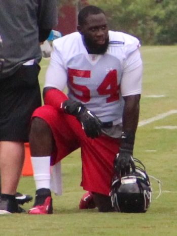 Stephen Nicholas with the Atlanta Falcons, 2013