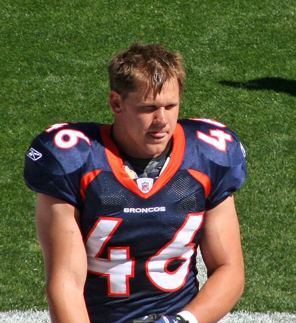Spencer Larsen in the NFL