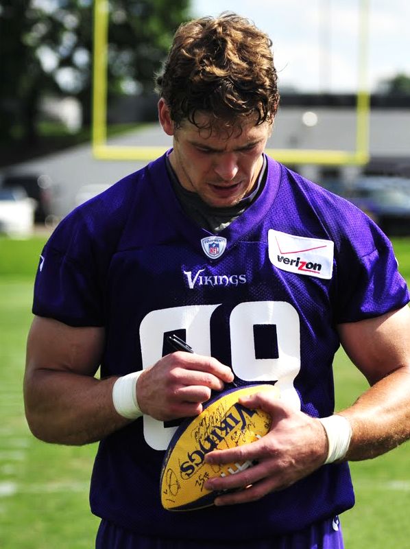 John Carlson with the Minnesota Vikings, 2013