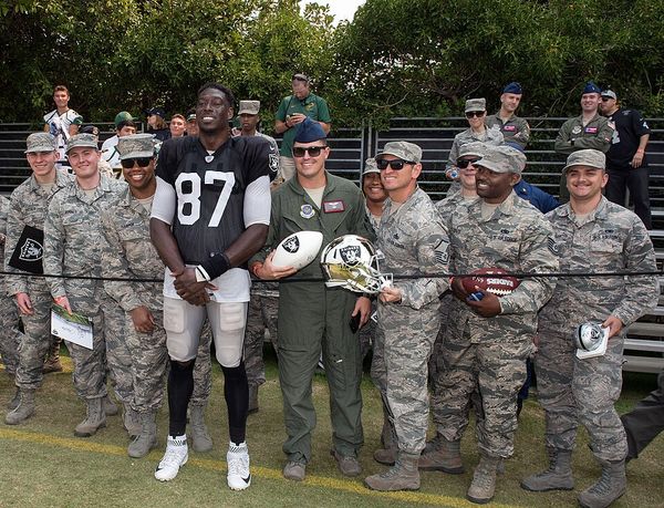 Jared Cook with the Oakland Raiders, 2018