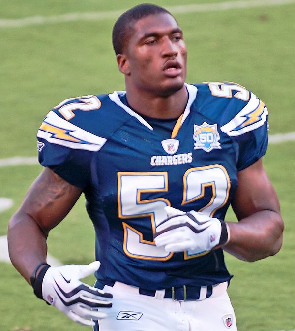 Larry English with the San Diego Chargers, 2009