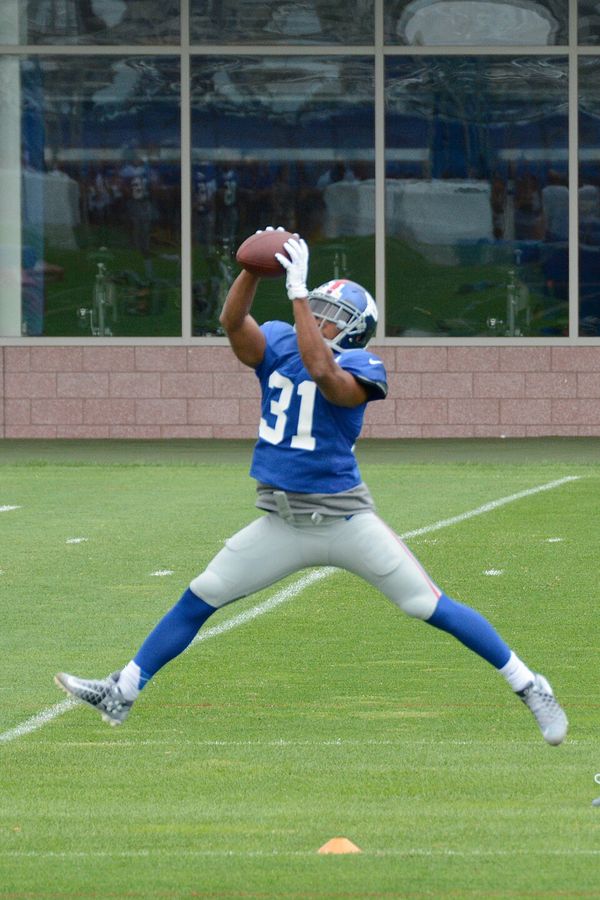 Trevin Wade with the New York Giants