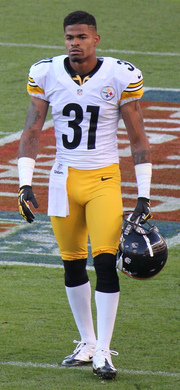 Curtis Brown in the NFL