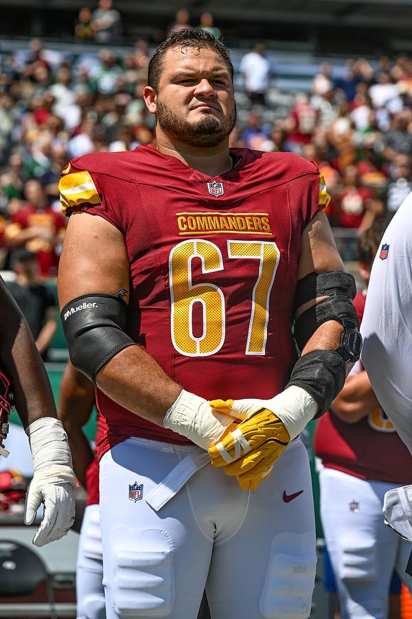 Nick Allegretti in the NFL