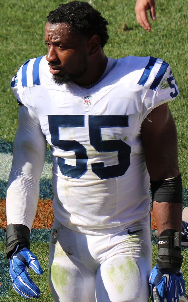 Sio Moore in the NFL