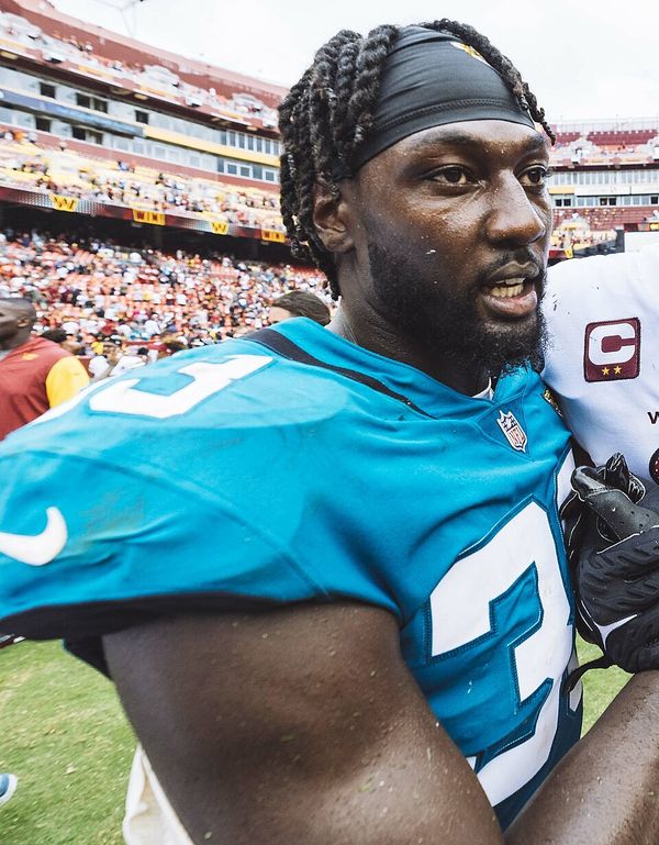 Devin Lloyd with the Jacksonville Jaguars, 2022