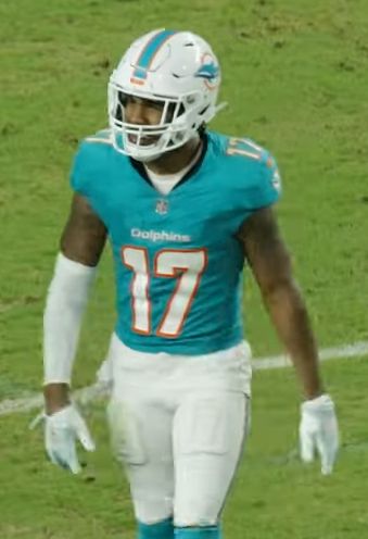 Jaylen Waddle with the Miami Dolphins, 2024