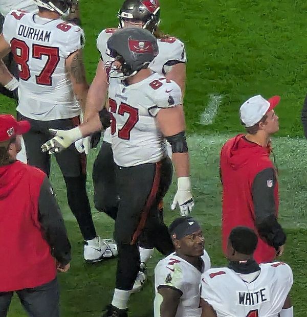 Luke Goedeke in the NFL