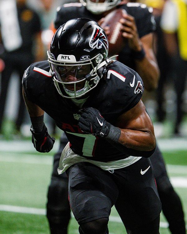 Bijan Robinson with the Atlanta Falcons, 2025