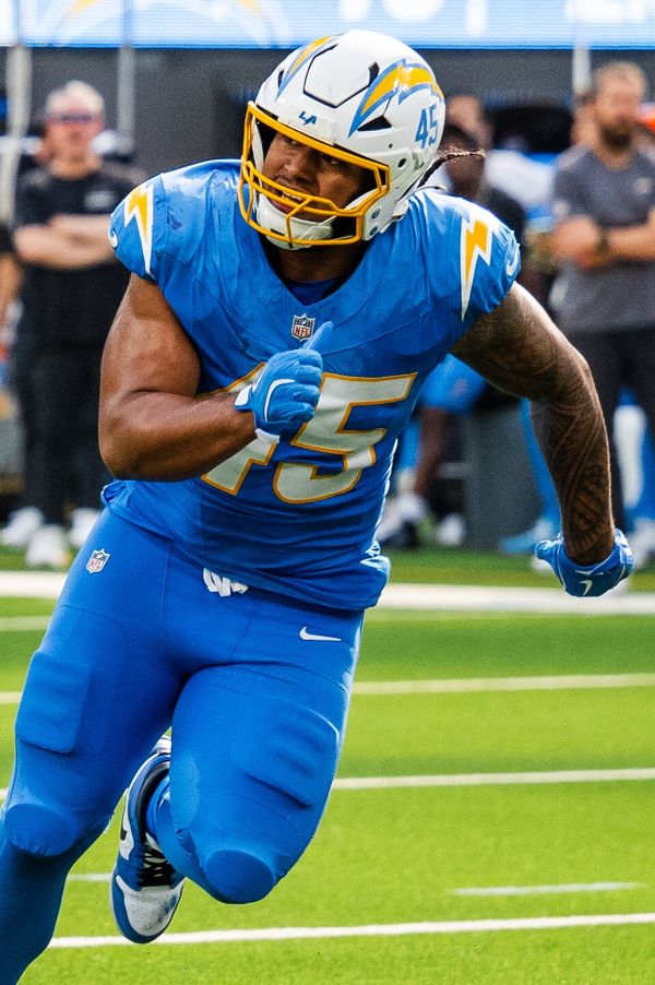 Tuli Tuipulotu in the NFL