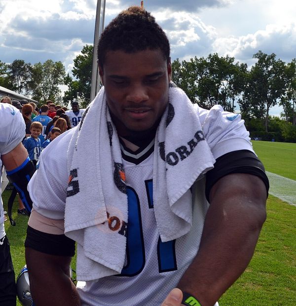 Ronnell Lewis with the Detroit Lions