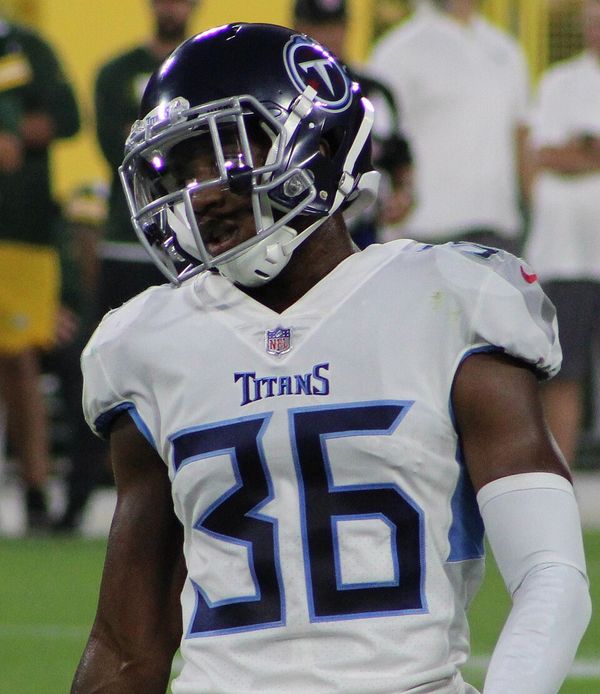 LeShaun Sims with the Tennessee Titans, 2018