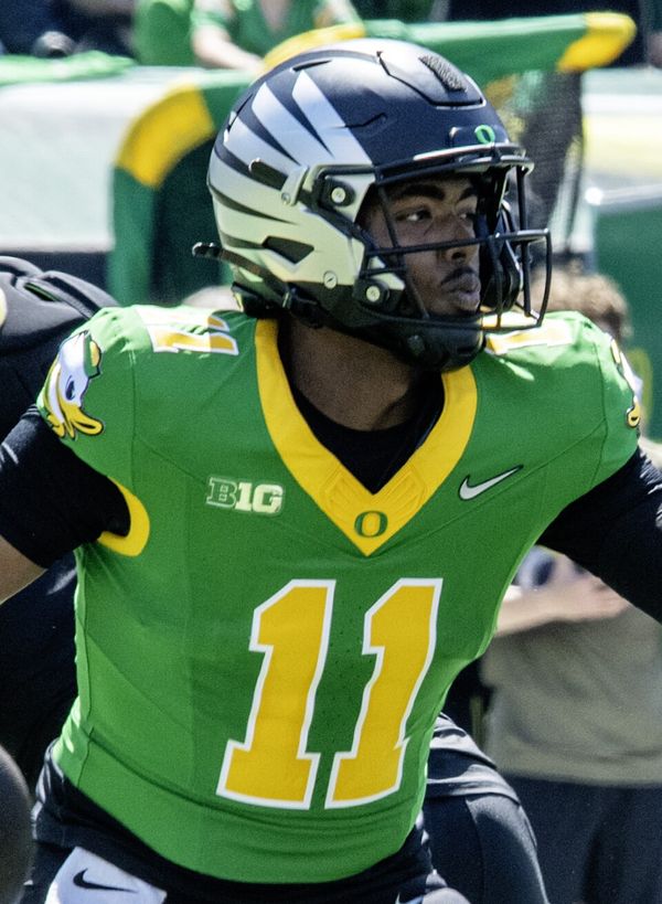 Akili Smith Jr. at Oregon, 2026